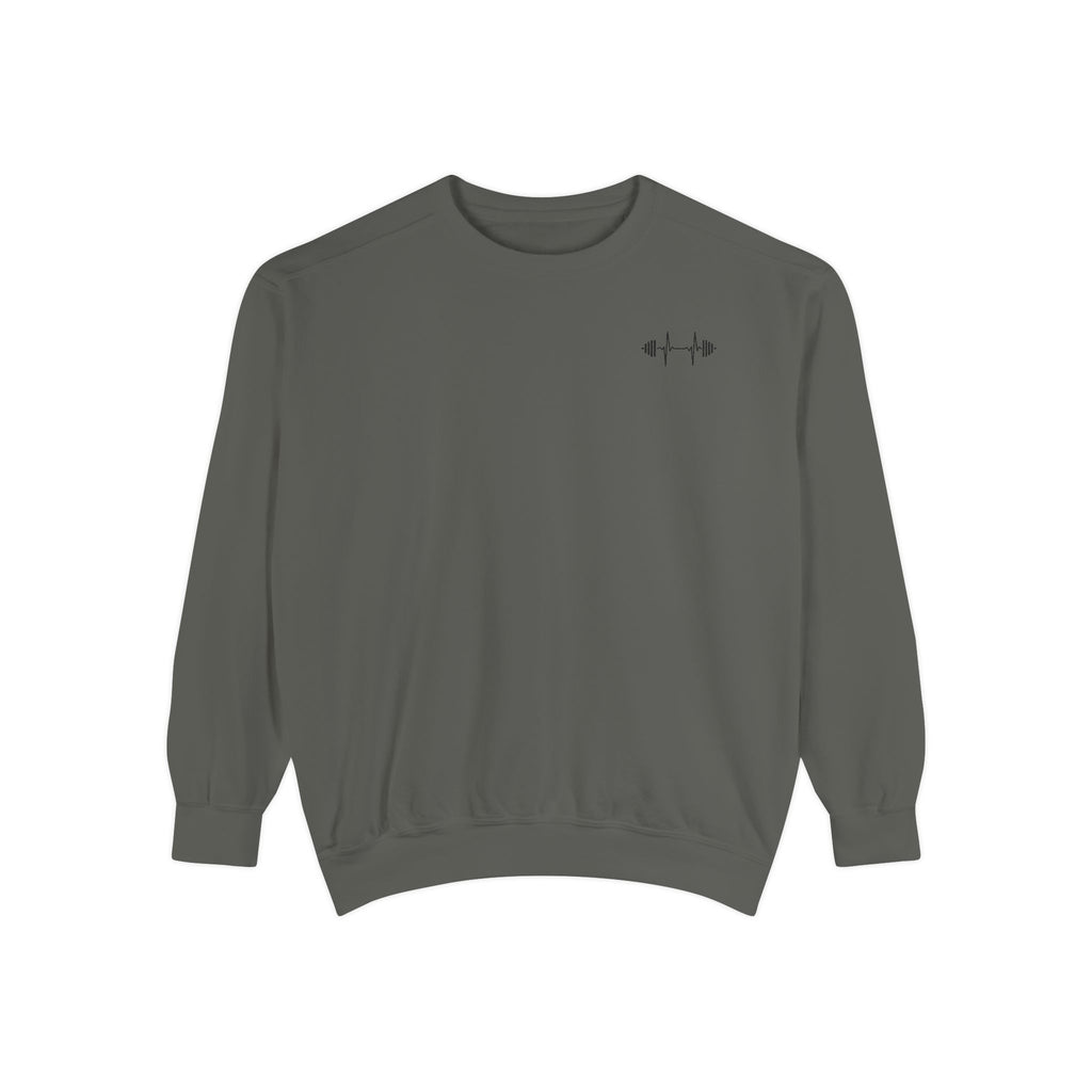Barbell Heartbeat Sweatshirt – Lift. Live. Repeat.
