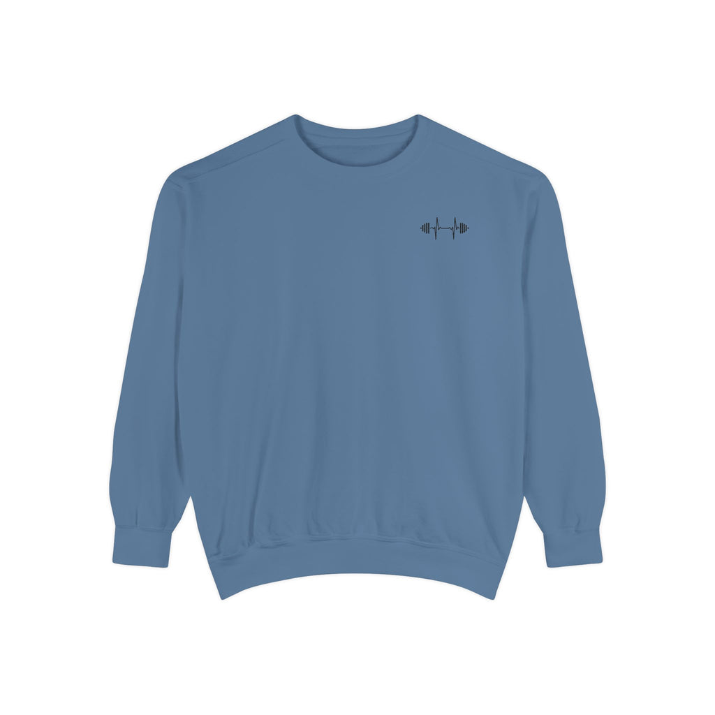 Barbell Heartbeat Sweatshirt – Lift. Live. Repeat.